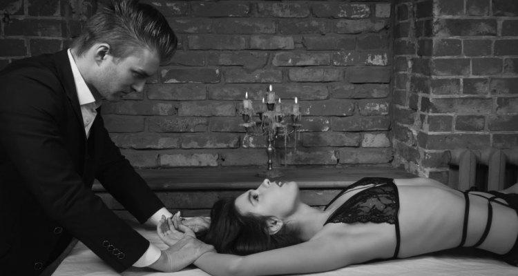 Dominant man submissive woman